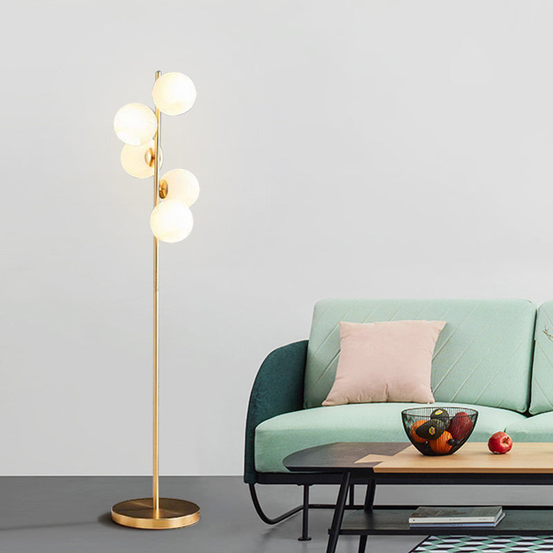 Orb vloer staande lamp moderniteit melkachtig glas 5-licht goud leesvloerverlichting voor woonkamer