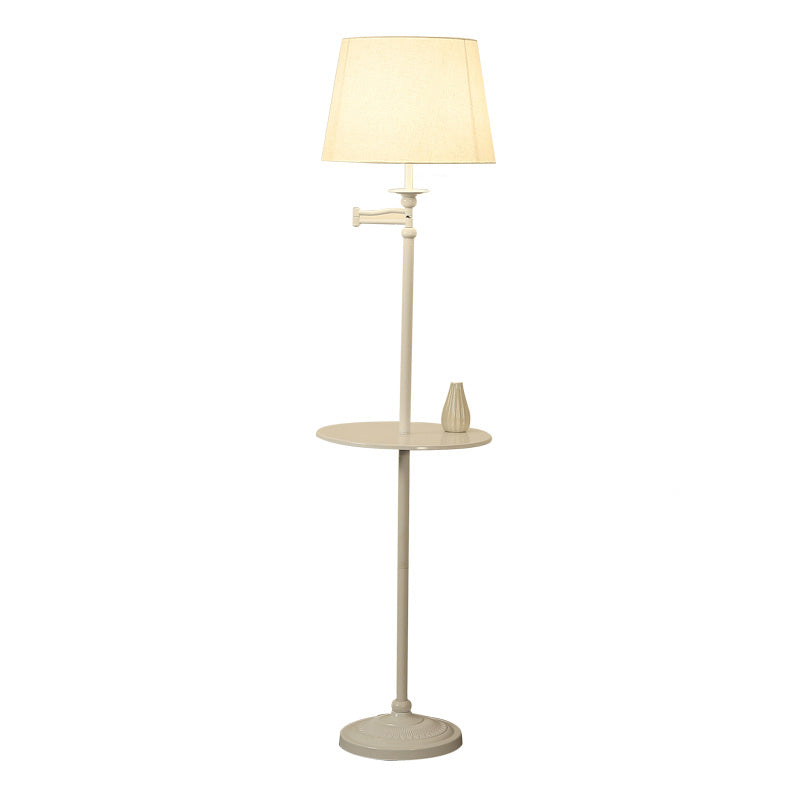 Stofkegelvormig staand licht vintage 1 bol woonkamer vloerlamp met lade