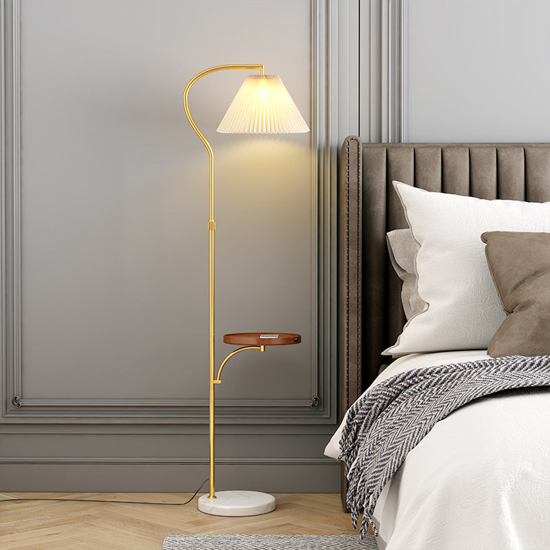 Éclairage de sol en tissu en tissu en tissu en tissu en tissu en tissu en tissu en tissu en tissu en tissu en tissu 1-Light Classic Empire Shade Up Lampe 1-Light avec plateau