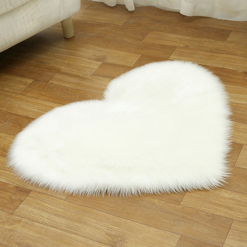 Loving Heart Shaped Plain Rug Multi-Color Comfort Rug Synthetic Wool Stain Resistant Non-Slip Pet Friendly Carpet for Girls Room