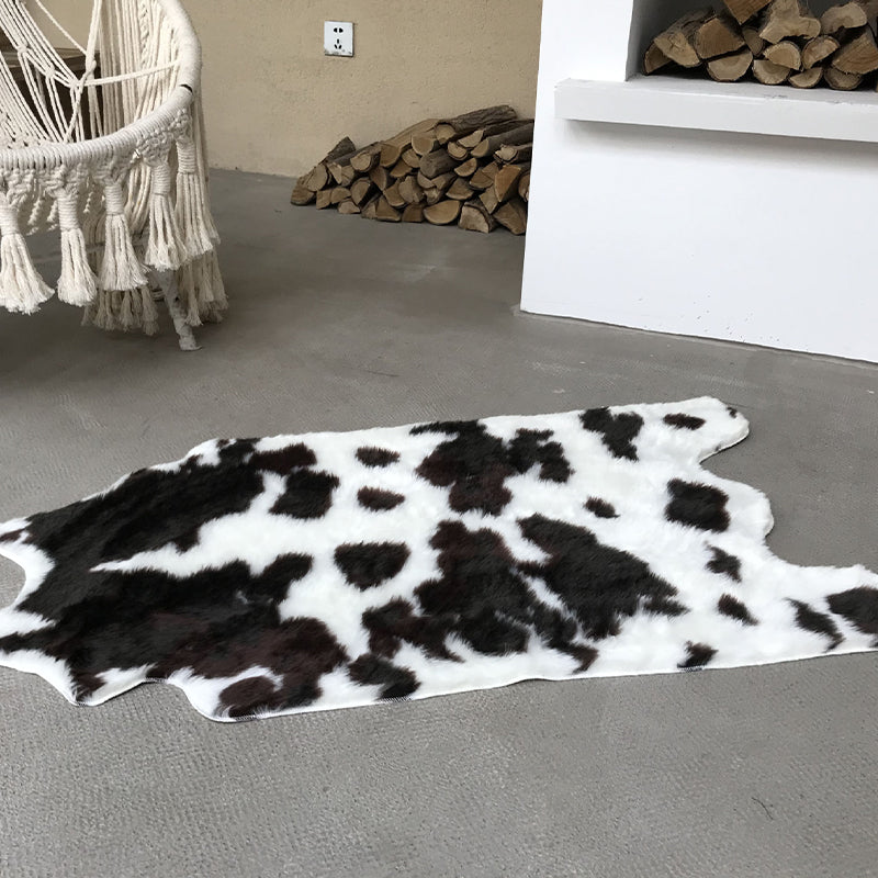 Tapis à imprimé pour peau de vache fantaisie Black-White Moderne Machine de synthétique de tapis moderne Rapis sans glissement résistant aux taches lavables pour chambre