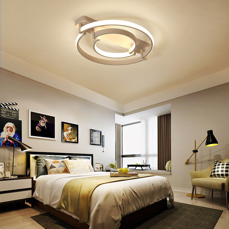 Circular Bedroom Ceiling Lamp Simplicity Acrylic LED Black/White Flush Mount in Warm/White Light, 16"/19.5"/23.5" Wide