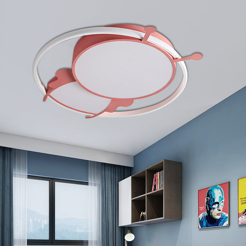 Metalen Ring Flush Mount Lamp Kids LED Roze/Geel Flush Hanger Licht met Acrylic Bee Shade in Warm/Wit Licht