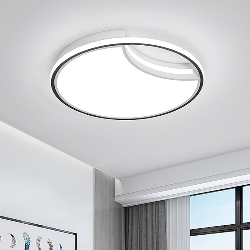 16.5"/20.5" Dia White Segment Bedroom Flush Mount Lamp Simplicity LED Acrylic Flushmount Lighting in Warm Light