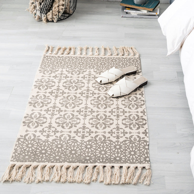 Decorative Western Rug Multi-Color Tribal Patterned Rug Machine Washable Easy Care Carpet with Tassel for Bedroom