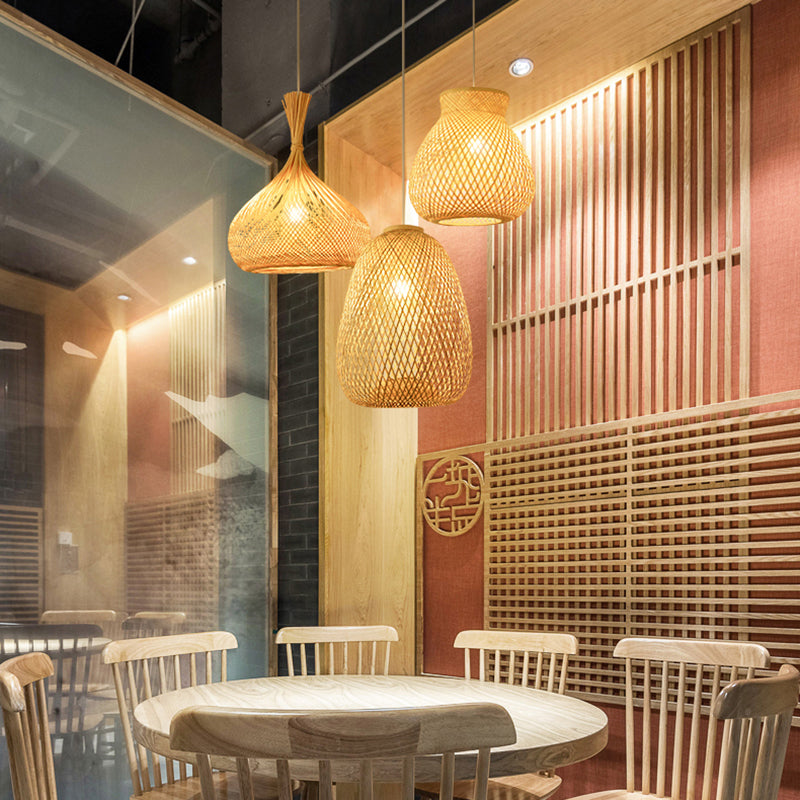 Modern Style Handwoven Ceiling Light Rattan Single Restaurant Hanging Pendant Light in Wood