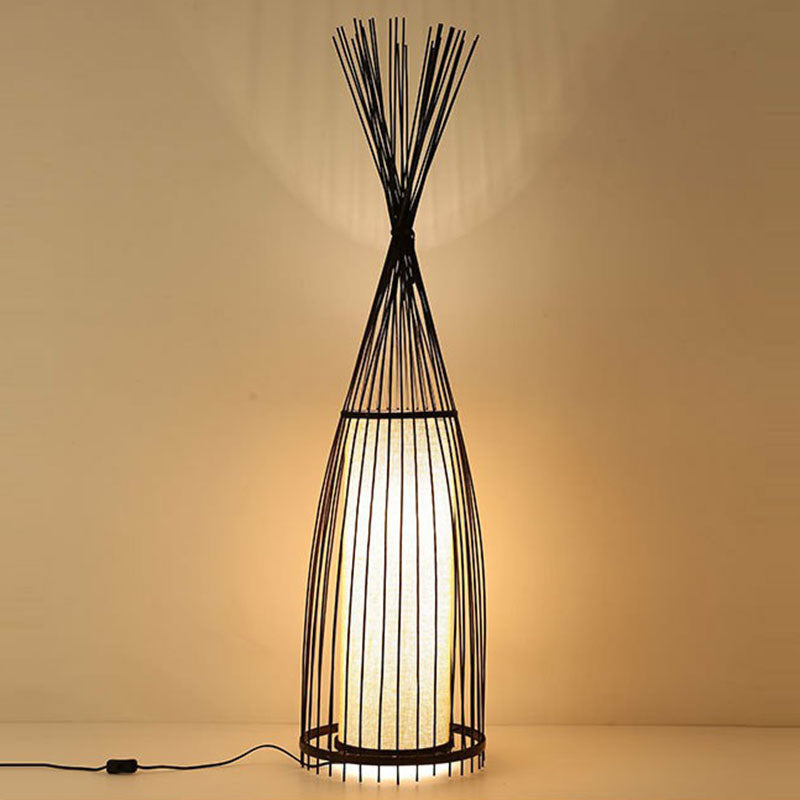 Asie du Sud-Est Conical Stand Up Lampe Bamboo Single Salon Room Floor Lighting with Cylinder Diffuseur