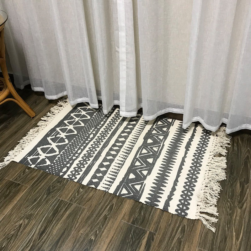 Casual Multicolor Western Rug Cotton Blend Geometric Area Rug Machine Washable Woven Carpet with Tassel for Living Room