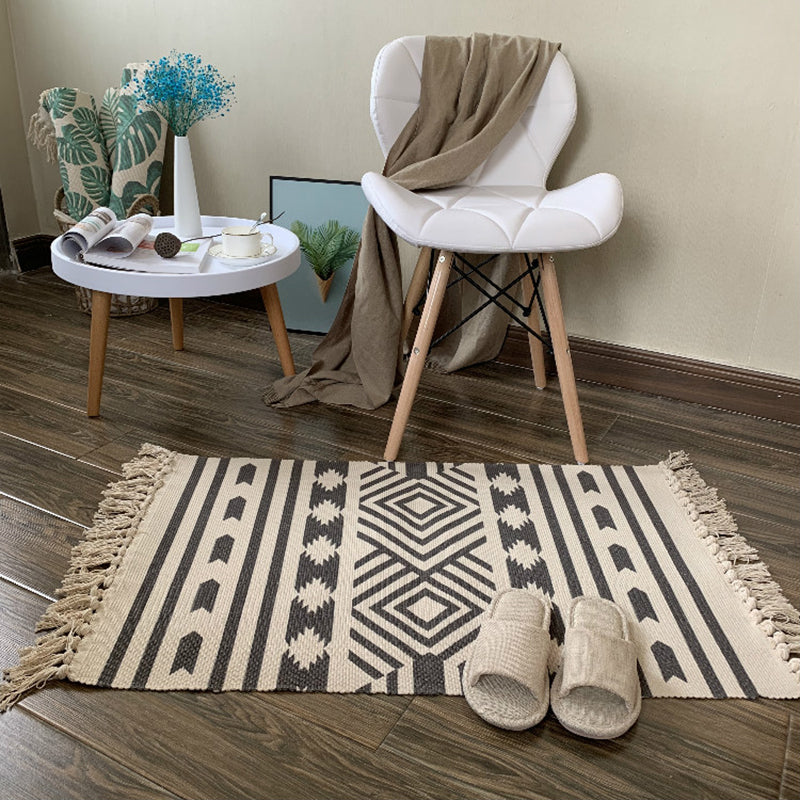 Casual Multicolor Western Rug Cotton Blend Geometric Area Rug Machine Washable Woven Carpet with Tassel for Living Room