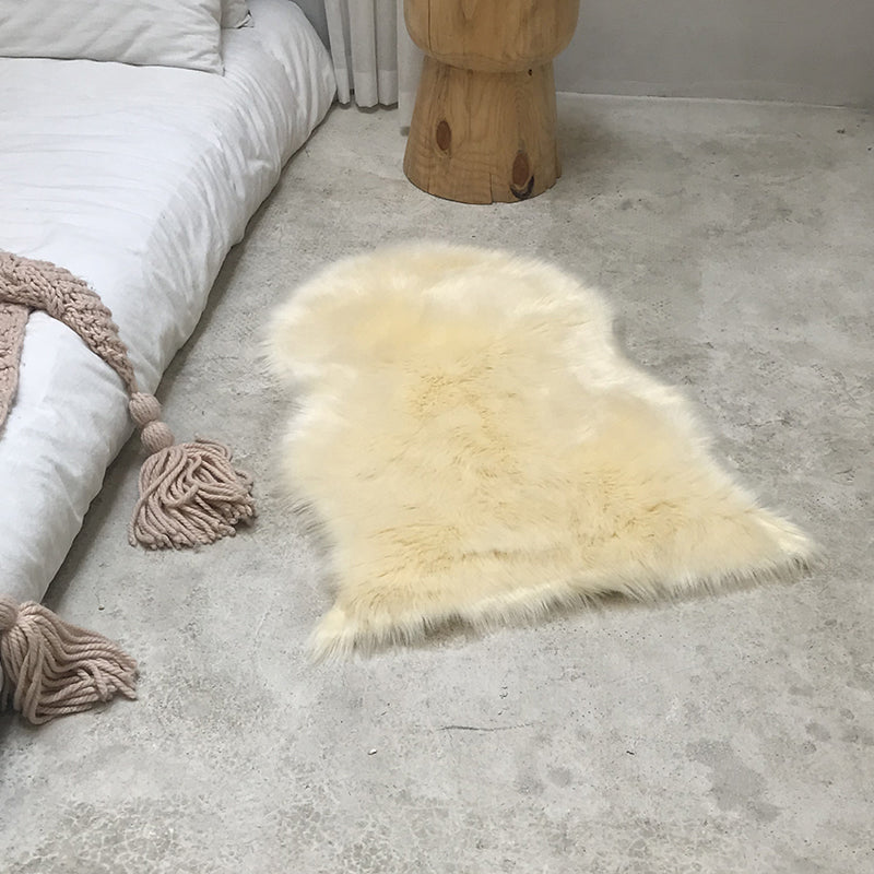 Warm Solid Color Rug Multicolor Nordic Style Carpet Plush Machine Washable Functional Rug for Bedroom