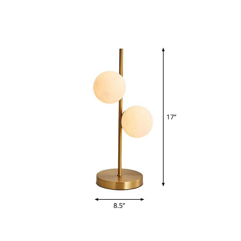 Lámpara de mesa de dorada para el soporte de la bola de vidrio opalino para el dormitorio