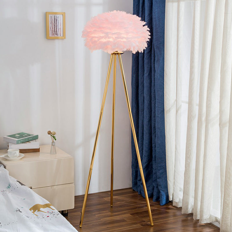 Dome Bedside Floor Lamp Feather 1 Head Nordic Style Standing Light with Brass Tripod