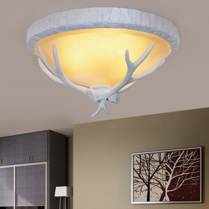 Kom Mat Glas Flush Fixture Country Style 3 Licht Living Room Flush Lamp in het wit met Elk patroon