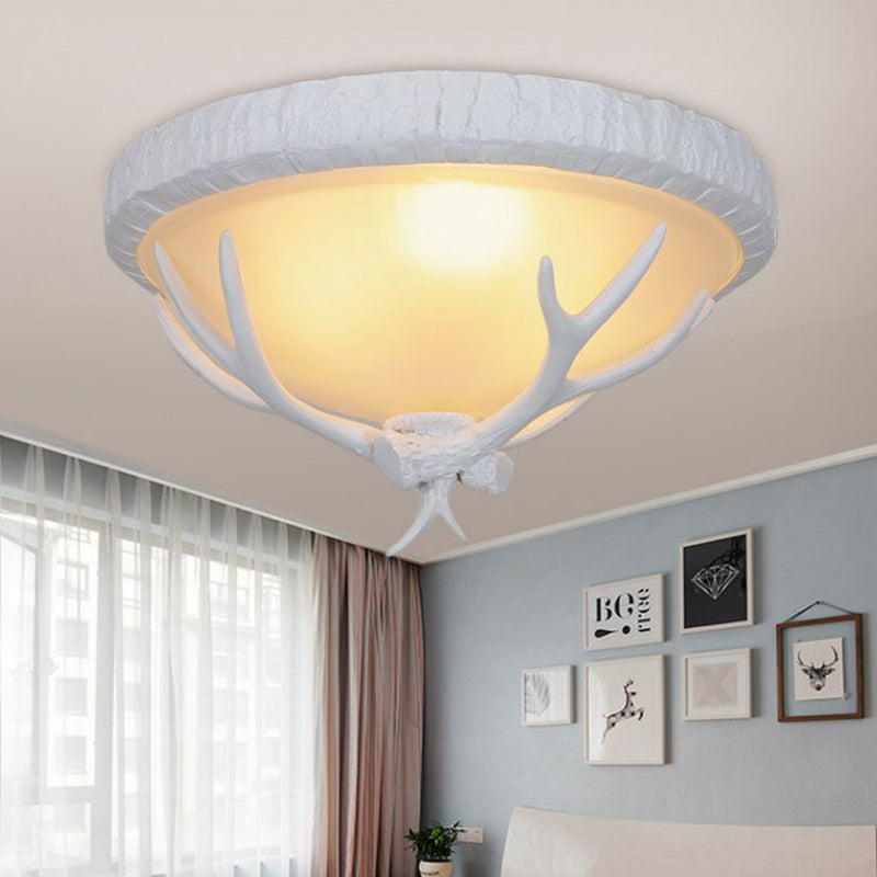 Kom Mat Glas Flush Fixture Country Style 3 Licht Living Room Flush Lamp in het wit met Elk patroon