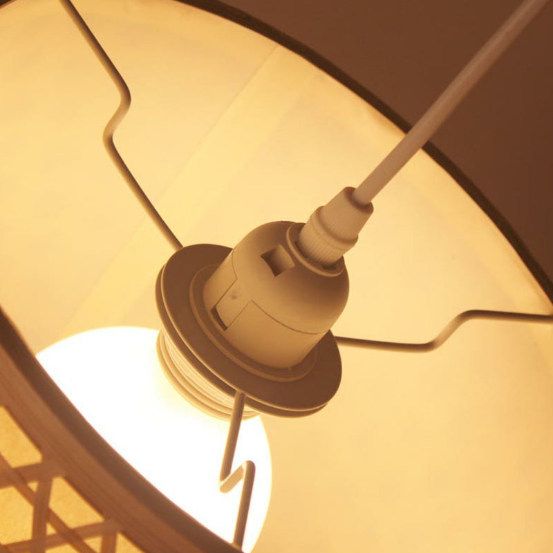 1 Bulb Restaurant Assicante Luce a soffitto Simplicità BEIGE Pendulum Light con tonalità di bambù cilindro