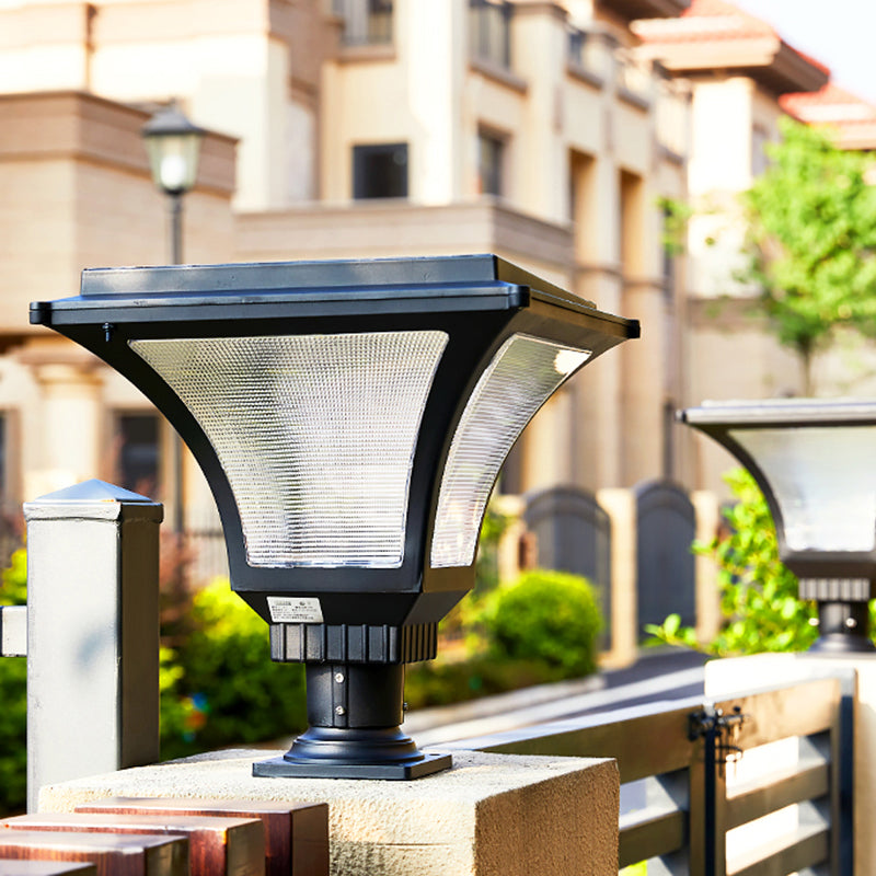 Aluminum Flared Post Lantern Minimalistic Solar Operated LED Gate Light for Outdoor