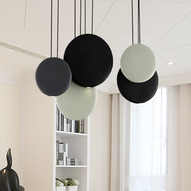 2/3/5 Lights Pendant Lights Post Modern Black and White Hanging Ceiling Lights with Round Resin Shade in Warm/White Light