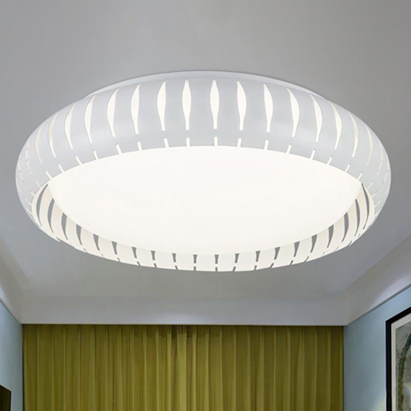 Lampada da soffitto circolare bianca/nera a incasso con paralume cavo semplice del metallo LED del soffitto per il soggiorno, 18,5 "/22,5" diametro