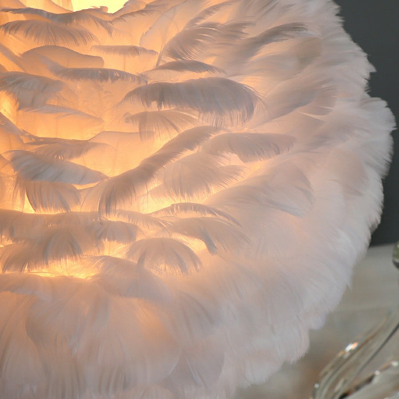 Lámpara de mesa con cúpula romántica moderna Feather de 1 luz de noche de noche con decoración de cristal