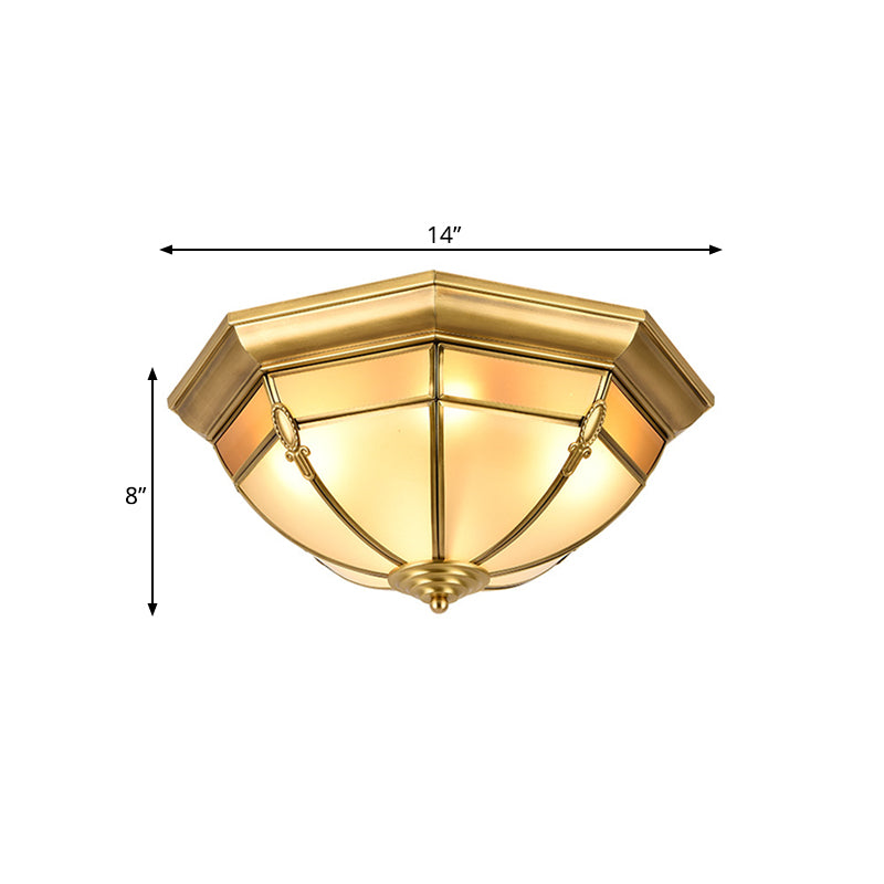 Dome Flush Mount Traditioneel Frosted Glass 14"/18"/23.5" Brede 3/4/6 Bulbs Messing Plafond Mount Kroonluchter