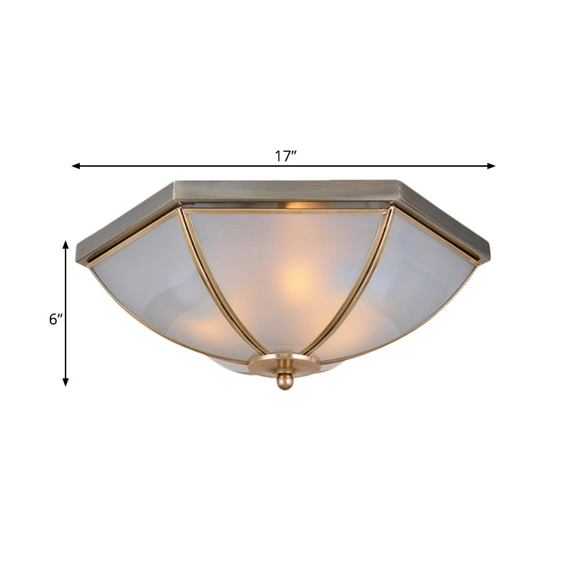 3 Lampen Paraplu Flush Mount Licht Traditioneel Opaal Glas Plafond Gemonteerd Armatuur in Brass