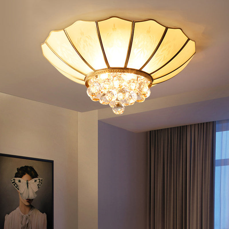 Dôme Flush Mount Traditional Frosted Glass 21 "/25.5" Wide 4/6 Bulbs Brass Ceiling Mount Chandelier with Crystal Drop