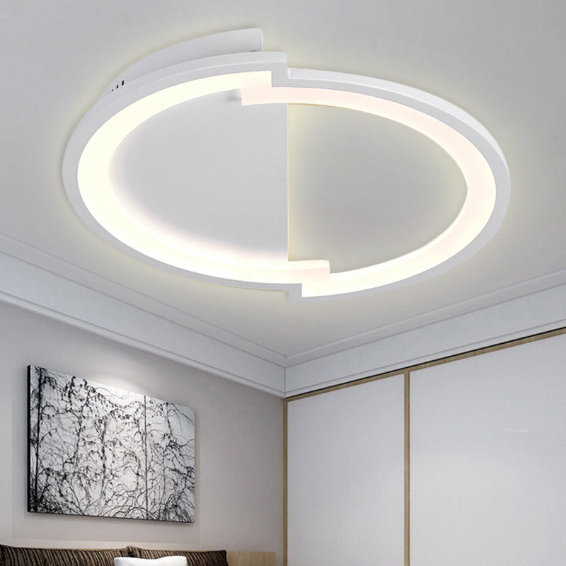 Round Acrylic Flush Light Fixture Simple 16"/19.5"/23.5" Wide LED White/Black/White and Black Ceiling Flushmount in Warm/White Light