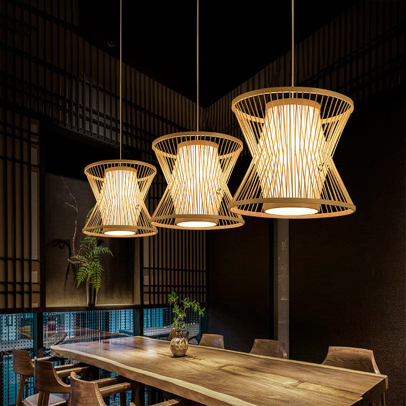 Accensione a ciondolo a ciondolo a gabbia simmetrica Nordic Bamboo 1 Bulbo Beige Pendulum Light for Restaurant