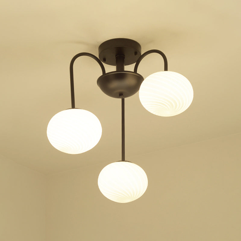 Sfera Glassa glassata semi -filo chiaro moderno moderno a 3 luci a soffitto nero/bianco montato con braccio curvo