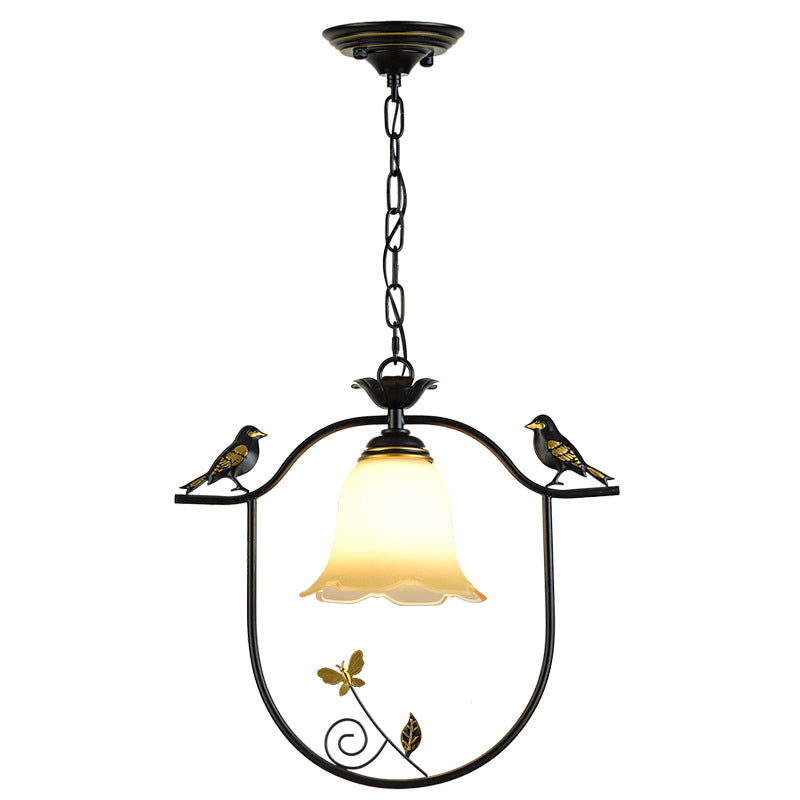 Bell Shade Dining Room Hanging Light Kit Traditionele metalen 1 Licht Zwarte Hanglampverlichting met vogelontwerp