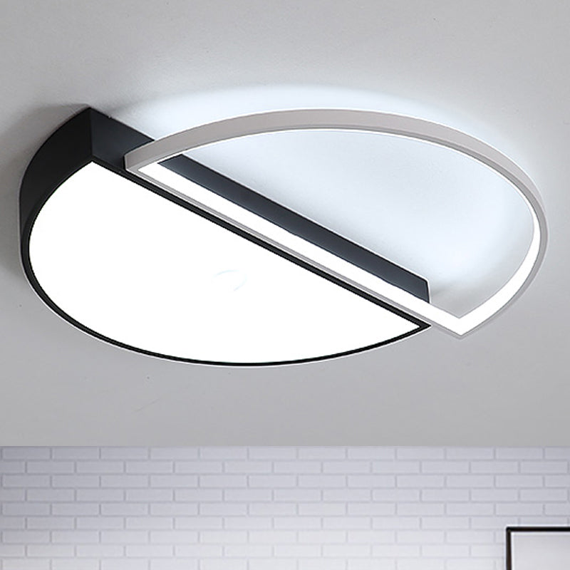 Semicircle Flush Lamp Modern Metal LED Black/White Ceiling Mounted Fixture with Acrylic Diffuser in White/Warm Light, 18"/21.5" Wide