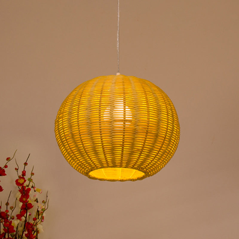 Globe handgefertigtes Rattan Pendellampe Asiatischer Stil 1 Leicht Beige Hanges Leuchte für das Restaurant