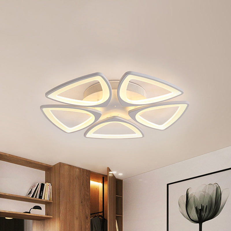 Acrylic Triangle LED 5/6/12-Head Flush Ceiling Light Simplicity 19.5"/29.5"/33.5" Wide Flush Mount in Warm/White/Natural Light