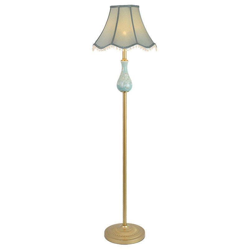 Bell Schatten Stoff stehende Lampe traditionelle 1 Kopf Wohnzimmer Bodenlicht mit Fußschalter