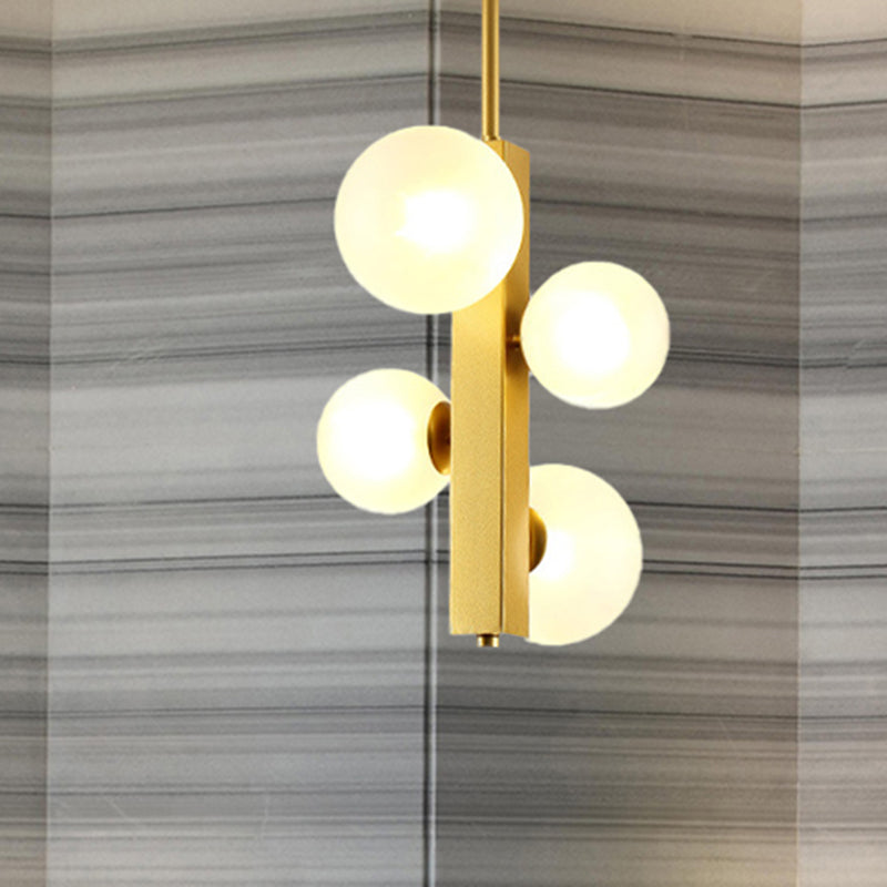 4/8 Lichter Gold Linear Suspension Leicht Einfacher moderner metallischer Kronleuchter mit modo klarer/weißer Glasschatten für Esszimmer