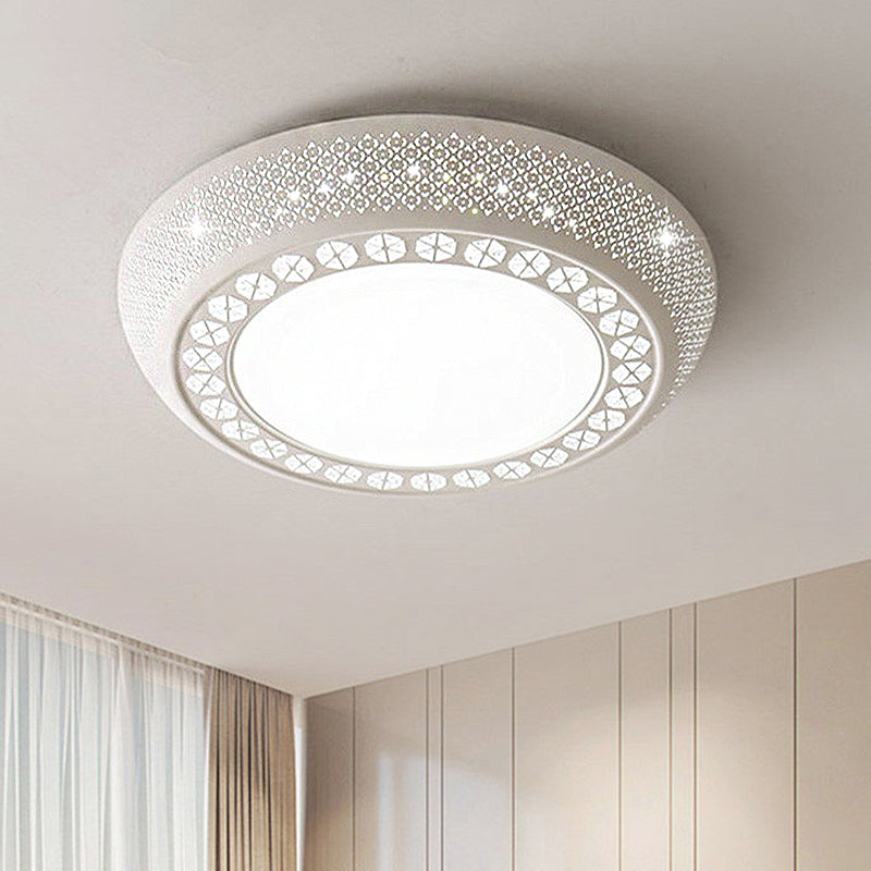 Circular Acrylic Flush Mount Light Modern Led White Flush Ceiling Lamp Fixture in White Light