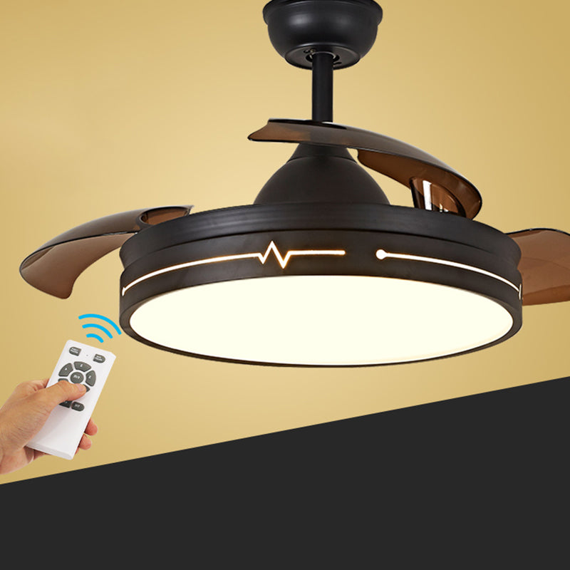 Control remoto Ronda de 3 cuchillas Lámpara de ventilador colgante Nordic Metal Comedor LED Semi Flush Mount Techo Fixtura