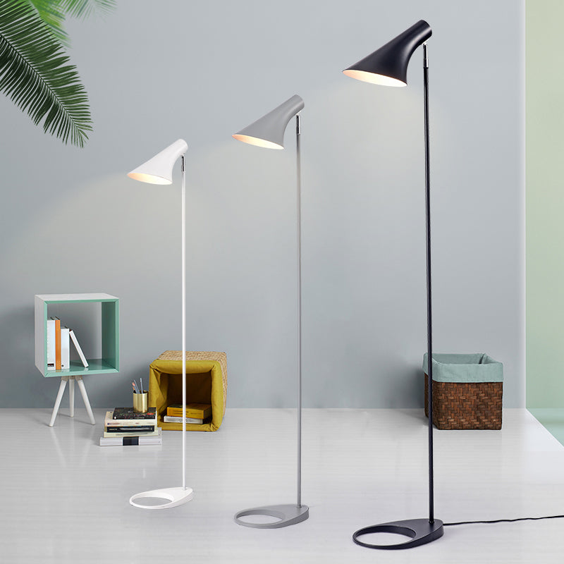 Nordic Flared Reading Floor Lamp Single Metal Floor Light with Pivot Joint for Living Room