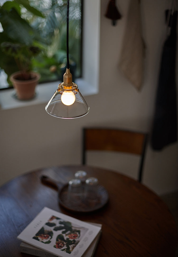 Klar 1 leichte Kegelanhängerlampe Industrielle minimalistische Glashängelampe für Wohnzimmer