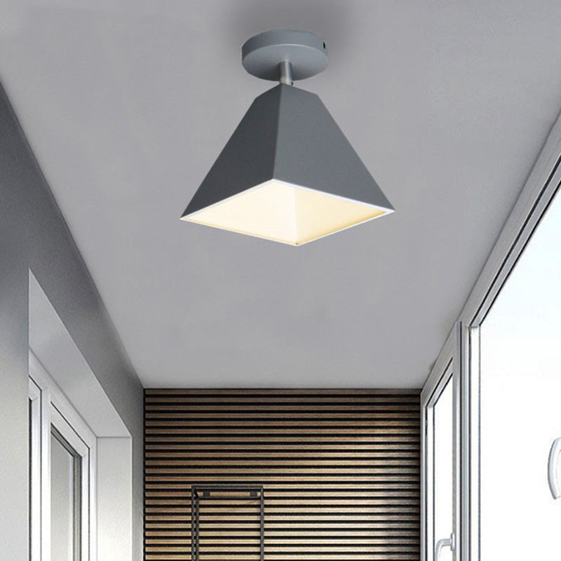 Trapez -Flush Light 1 Light Metal Moderne Flush -Deckenleuchten