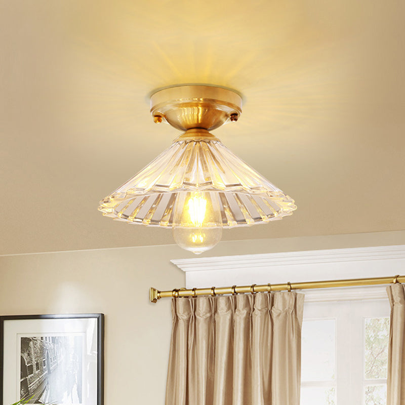 Cone Flush Mount Lampe mit Clear Striped Glass Shade Vintage 1 Light Flush Ceiling Light in Brass