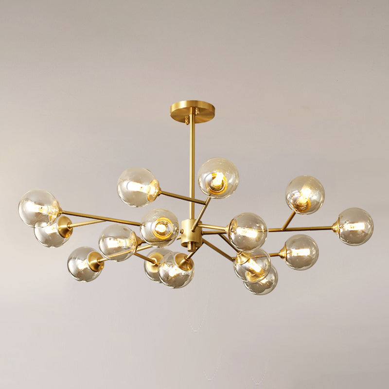 Candelera colgante de metal posmoderno Light Amber Glass Shade Chandelier en oro para dormitorio