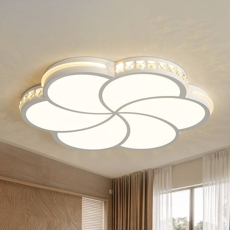 Flower Bedroom Flush Mount Lamp Simple Crystal 16.5"/20.5"/24.5" W LED White Flush Light Fixture in Warm/White/3 Color Light