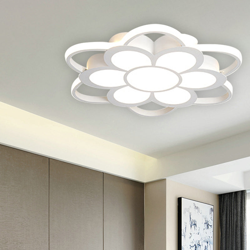 20,5 "/27" /31.5 " W LED Crystal Flush Light Simple White Floral Living Room Flush Mount Lamp in Warm / White/3 Color Light