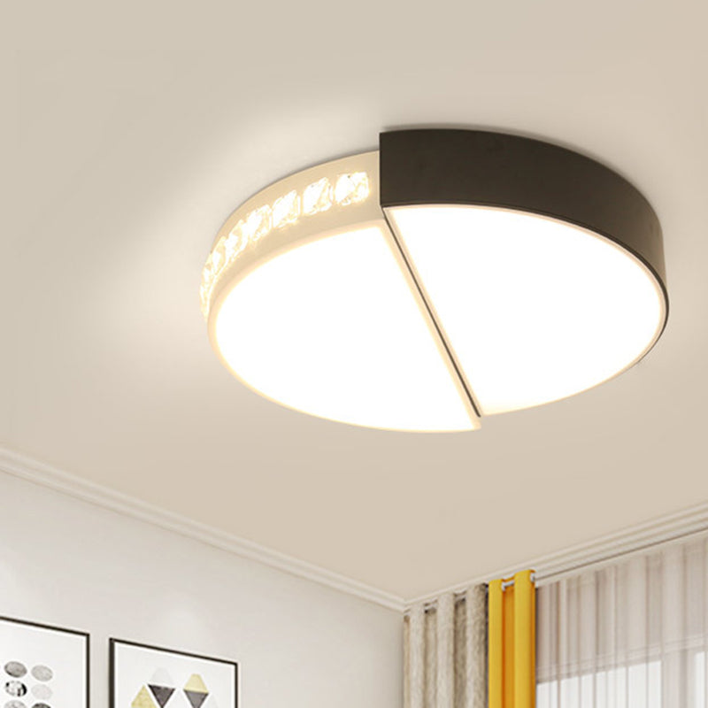 LED Flush Ceiling Light Classic Round Acrylic Flush Mount in Black and White for Living Room