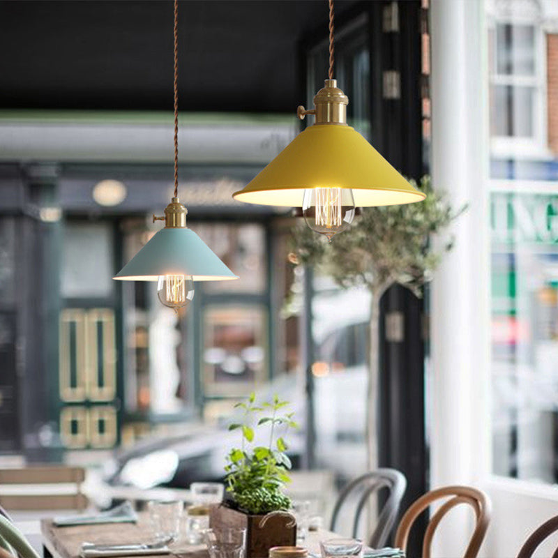 Metaal taps toelopend hangende licht Noordse moderne stijl 1 lichte restaurant plafond hanglamp