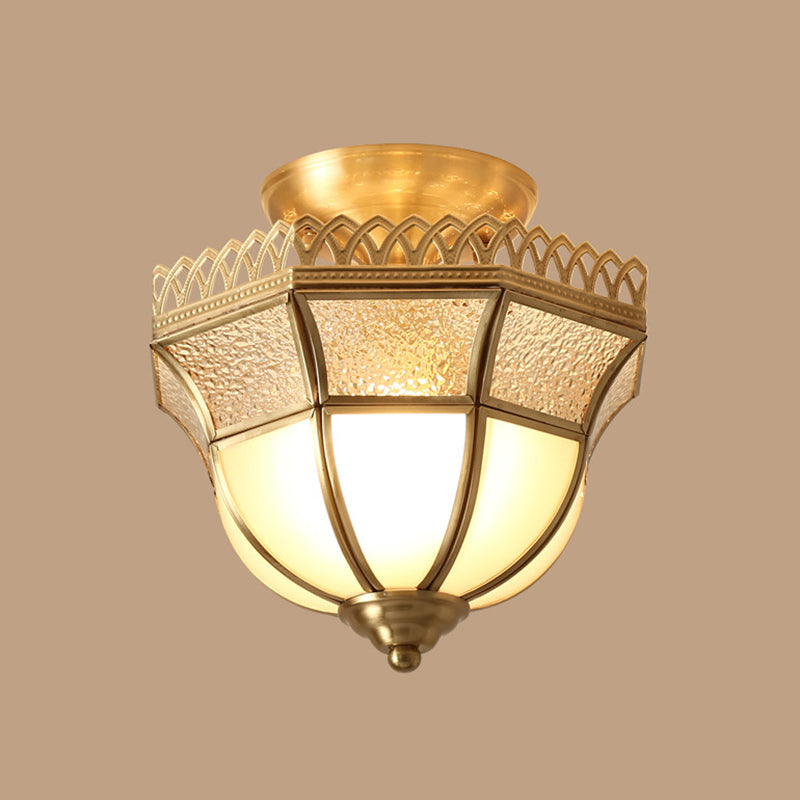 Brass Semi Flush Mount plafondlamp Traditioneel Glazen gearceerde semi -flush mount Light