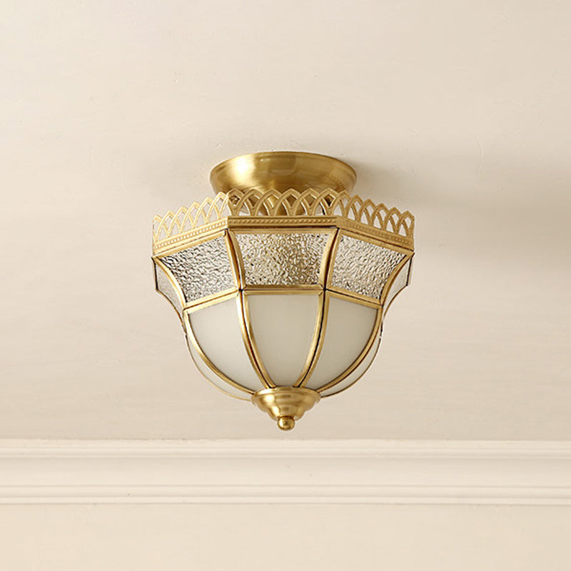 Brass Semi Flush Mount plafondlamp Traditioneel Glazen gearceerde semi -flush mount Light