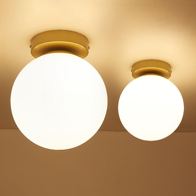 Aisle Flush Mount Verlichting Simplistisch Wit Flush Plafond Licht armatuur met Globe Glass Shade