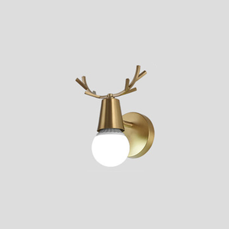 Luz de pared de tocador en forma de asta luz nórdica estilo extravagante lámpara de tocador de cobre